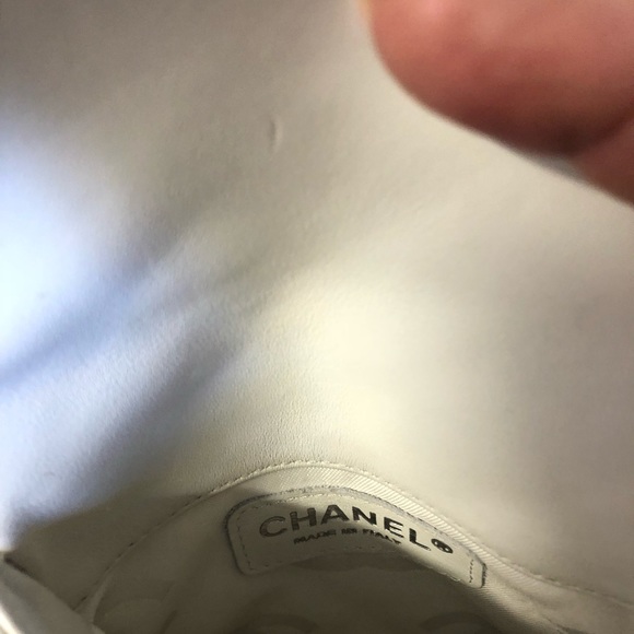 Chanel Crossbody - Picture 7 of 8